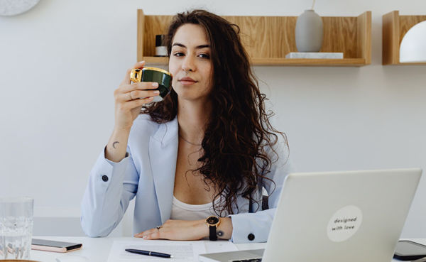 A Virginia MILF having coffee at work