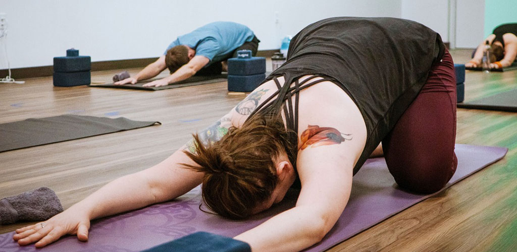 A BBW in Colorado Springs in a yoga class