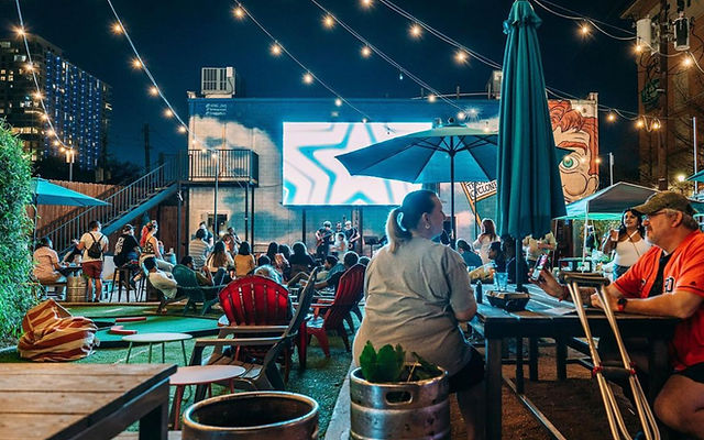 Wilder Vs Helenius Houston, TX | Social Beer Garden HTX