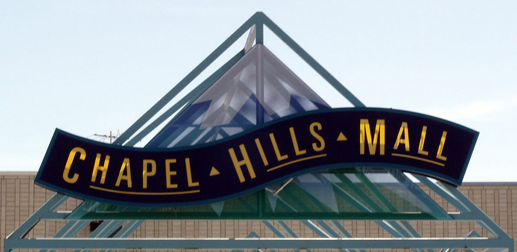 The sign of Chapel Hills Mall