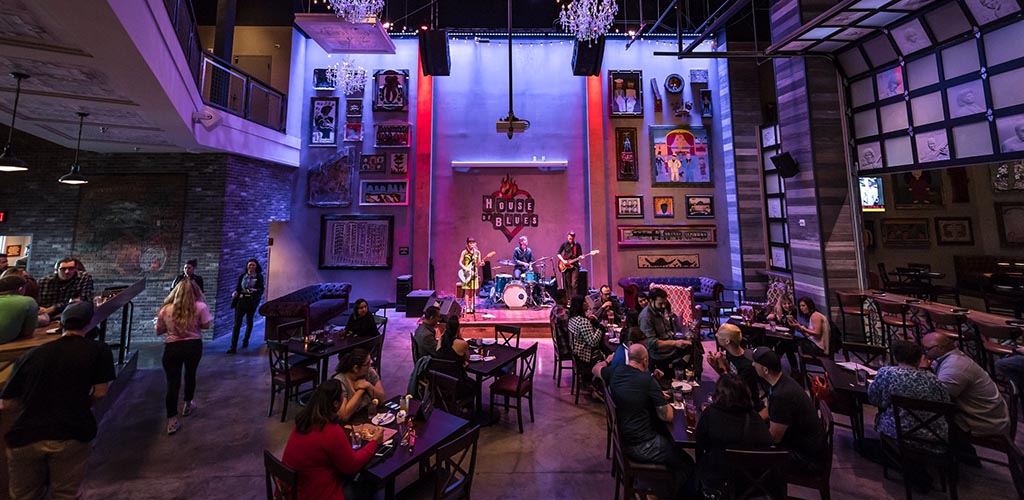 The chill crowd at House of Blues