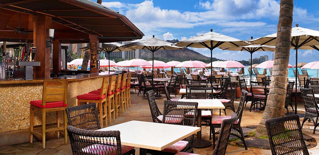 The outdoor bar area of Mai Tai Bar