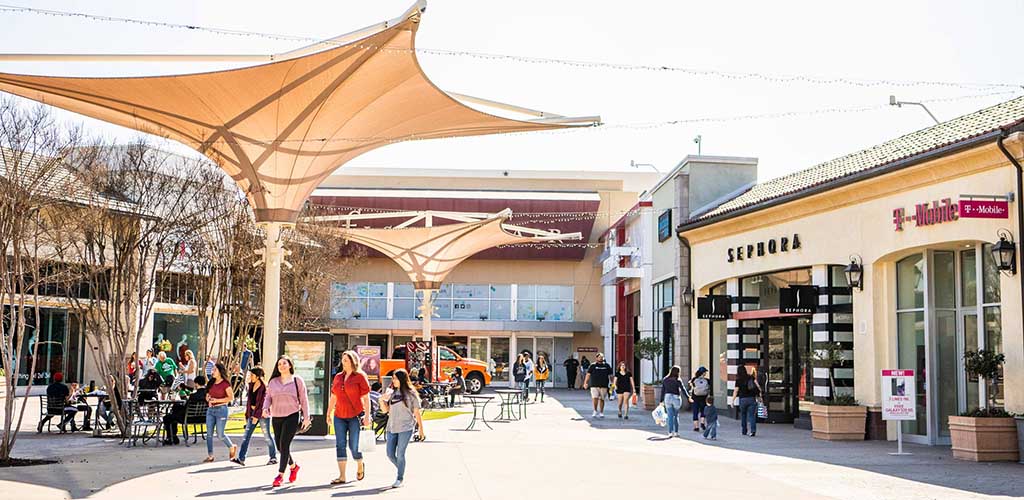 Fashion Fair on a sunny day