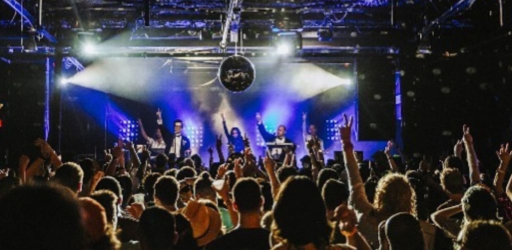 Live music at Parker Jazz Club where many Austin cougars hookup