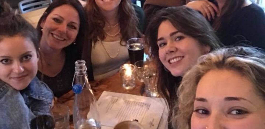 Cute Halifax singles hooking up at Cabin Coffee