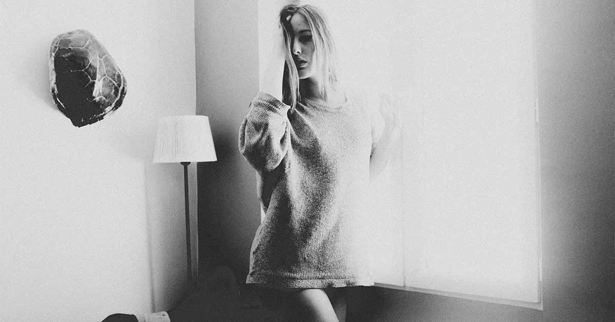 spark some attraction in her