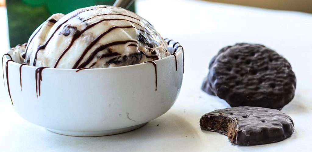 Cookie-flavored ice cream from Ampersand