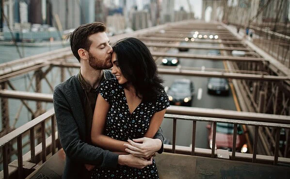 Location Matters: Which MILF Dating Sites Actually Work in Small Towns vs Big Cities